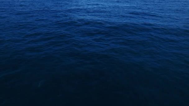 Высокое Качество Океанских Волн Фон Темные Волны Морской Фон — стоковое видео