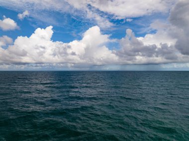 Yaz mevsiminde Phuket Adası Tayland 'da deniz manzarası, inanılmaz deniz manzarası.