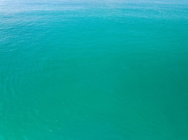 Deniz suyu yüzeyi okyanus arka planı, güneşli bir günde kuş bakışı okyanus, deniz dalgaları su arka planı, deniz manzarası