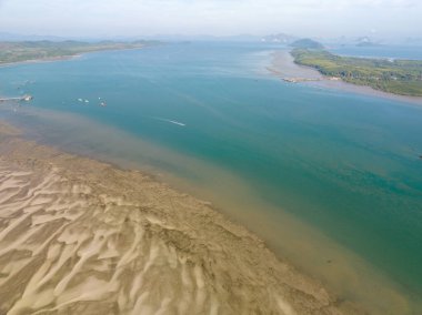Yaz mevsiminde açık denizde güzel bir deniz manzarası, Doğa Çevre ve Seyahat arka planı