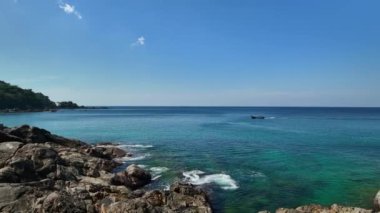 Hava manzaralı tropikal deniz arka planı, yaz günü arka planında doğa deniz manzarası