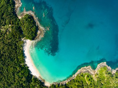 Özgürlük Sahili Phuket Tayland 'daki güzel Phuket Adası' ndaki Tropikal sahil manzarası inanılmaz.