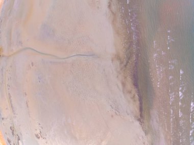 Yaz mevsiminde en güzel kumsal manzarası