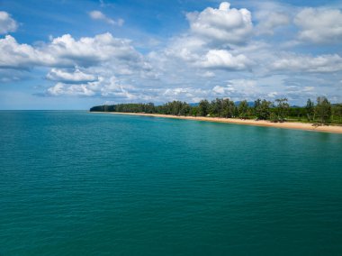 Tayland 'ın güzel Phuket adasında Tropikal plaj denizi