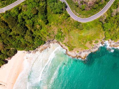 Phuket Tayland 'da deniz manzarası yaz mevsiminde deniz manzarası, doğa ortamı ve seyahat arka planı.