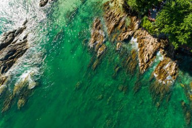 Phuket Tayland 'daki en iyi deniz manzaralı deniz kıyısı açık deniz yaz mevsimi arka planında.