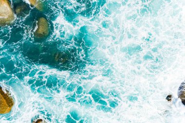 Phuket Tayland 'daki en iyi deniz manzaralı deniz kıyısı açık deniz yaz mevsimi arka planında.