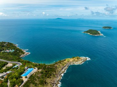 Tayland 'da yüksek seyahat mevsiminde güzel deniz manzarası, doğa gökyüzü deniz arka planı, yüksek açılı deniz manzarası doğa manzarası