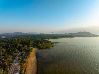 Arazi geniş açı manzarası üzerinde güzel bir hava manzarası