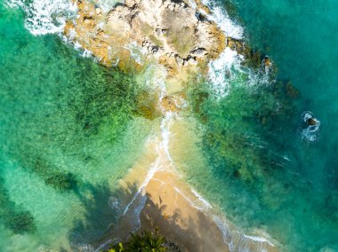 Phuket Tayland 'da yaz mevsiminde güzel deniz manzarası
