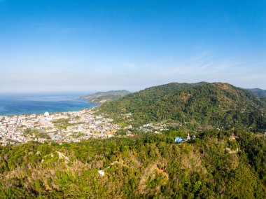 Patong körfezi Phuket şehri Tayland 'da güzel gökyüzü manzarası.