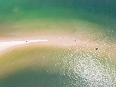 Laem 'de turkuaz deniz bulunan kumsalın havadan görünüşü Koh khao yai Phang Nga Tayland, yaz ve yaz tatili konseptine sahipti.