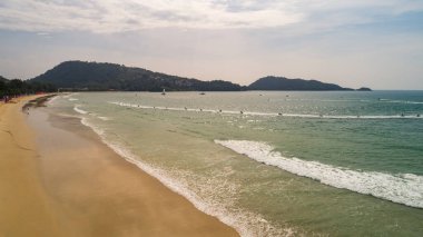 Phuket Tayland 'da yüksek açılı Patong plajı