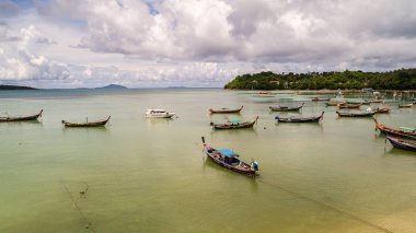 Yüksek açılı deniz manzaralı arka plan, Güzel Phuket Adası Tayland