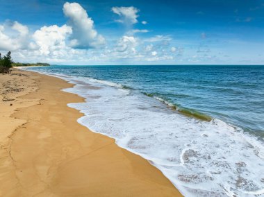 Hava manzaralı güzel deniz yüzeyi arka planı, inanılmaz dalgalar okyanus arka planını şekillendiriyor.