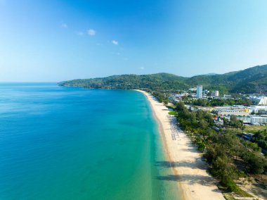 Hava manzaralı deniz manzaralı arka plan, Phuket Adası Tayland 'daki inanılmaz deniz manzaralı sahil.