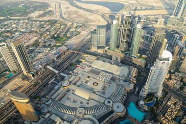 Burç Halife 'den Dubai gökdelenlerinin hava manzarası