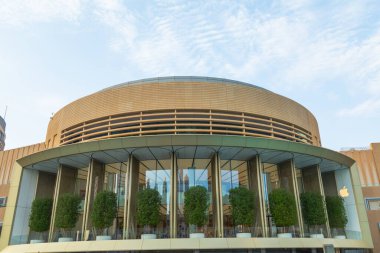 Dubai, Birleşik Arap Emirlikleri - 21 Haziran 2023: Dubai 'deki Apple mağazası