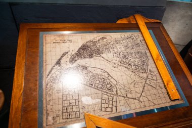 Dubai, Birleşik Arap Emirlikleri - 21 Haziran 2023: 1960 Dubai eski şehir haritası