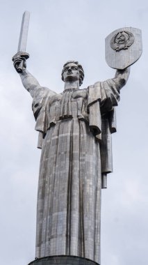 Kiev, Ukrayna - 6 Mart 2019: Kiev, Ukrayna 'daki Anavatan Anıtı' nın Kapanışı