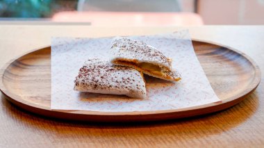 Meyveli Tapioca sandviçi.