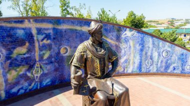 Semerkant, Özbekistan - 24 Mayıs 2021: Semerkand 'da Mirzo Ulugbek anıtının havadan görünüşü