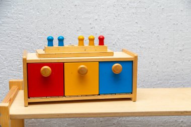 Montessori Çöp Kutuları Yürüyen Malzemeler Eğitim Aletleri Erken Gelişim Bebek Oyuncakları