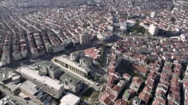 Yoğun konutları ve açık gökyüzü olan İstanbullar 'ın Avrupalı tarafının hava perspektifi