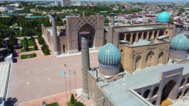 Semerkant Özbekistan 'daki Registan Meydanı' nın hava görüntüsü