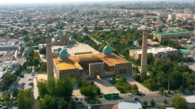 Özbekistan 'ın Taşkent kentindeki Khazrati İmam camiinin hava manzarası