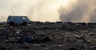Çöp sahasında çöp yığını yakmak, Dünya kirliliği kavramı
