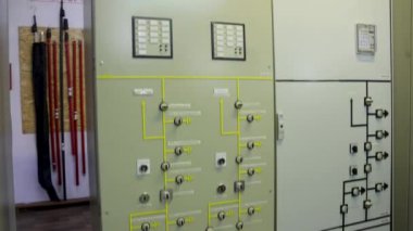 Elektrik İstasyonundaki Kontrol Panelleri