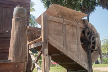 Antik Tayland pirinç değirmeni makinesi