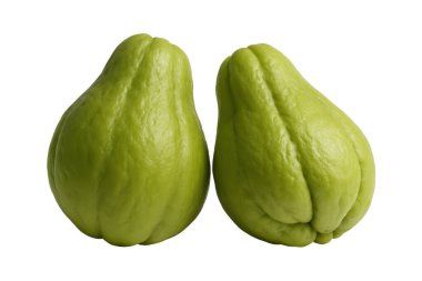 Beyaz arka planda taze yeşil kabak, sağlıklı yemek ve organik yemek tarifleri için tropikal sebze.