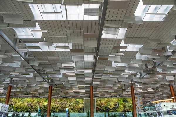 新加坡机场现代室内屋面设计 — 图库照片