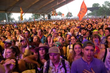 Carly Rae Jepson, Jack Antonoff 'un süper reçeline katıldı. 