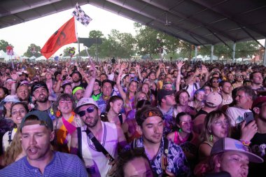 Carly Rae Jepson, Jack Antonoff 'un süper reçeline katıldı. 