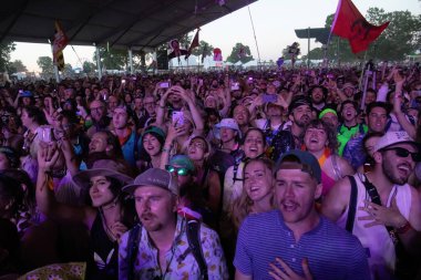 Carly Rae Jepson, Jack Antonoff 'un süper reçeline katıldı. 