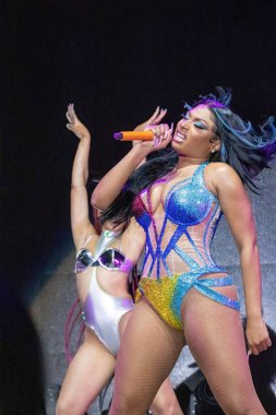 Meghan Thee Aygırı Memphis 'te gösteri yapıyor.