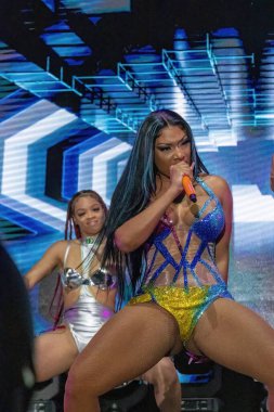 Meghan Thee Aygırı Memphis 'te gösteri yapıyor.