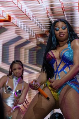 Meghan Thee Aygırı Memphis 'te gösteri yapıyor.