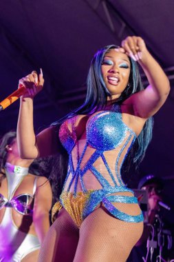 Meghan Thee Aygırı Memphis 'te gösteri yapıyor.