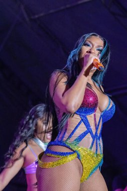 Meghan Thee Aygırı Memphis 'te gösteri yapıyor.