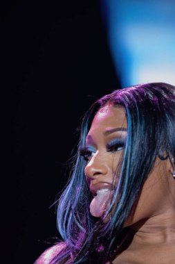 Meghan Thee Aygırı Memphis 'te gösteri yapıyor.