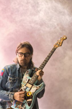 Weezer Memphis Tennessee 'de konser veriyor