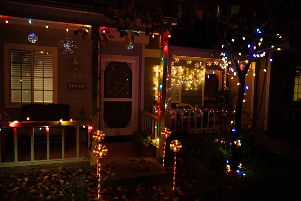Carpinteria California 'da Noel ışıkları