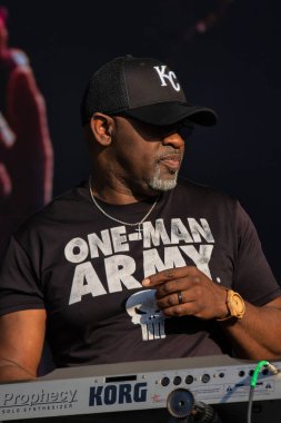 Al Kapone and his band play for a hometown crowd in Memphis