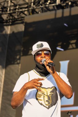 Al Kapone and his band play for a hometown crowd in Memphis