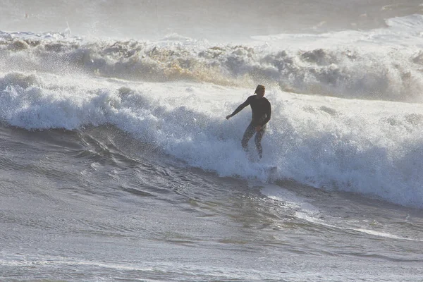 Maiores Ondas Anos Atingiram Porto Santa Barbara — Fotografia de Stock