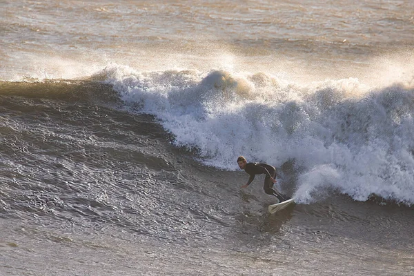 Largest Waves Years Hit Santa Barbara Harbor — Stock Photo, Image